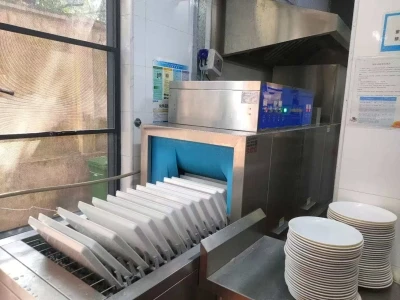 Majú komerčné umývačky riadu rovnakú veľkosť ako bežné umývačky riadu?